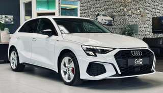 Schräge Frontansicht auf einen Audi A3 , freigestellt