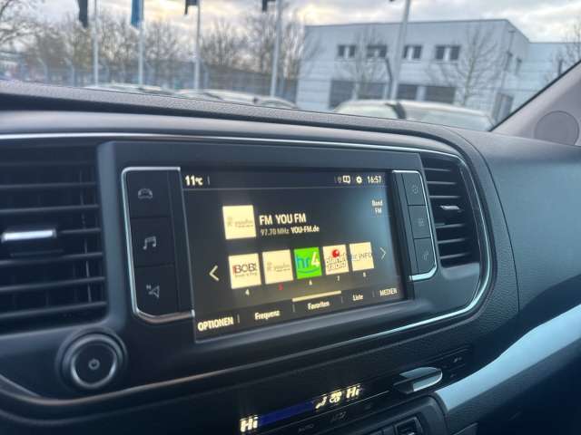 Fahrzeugbild eines Opel Zafira Life