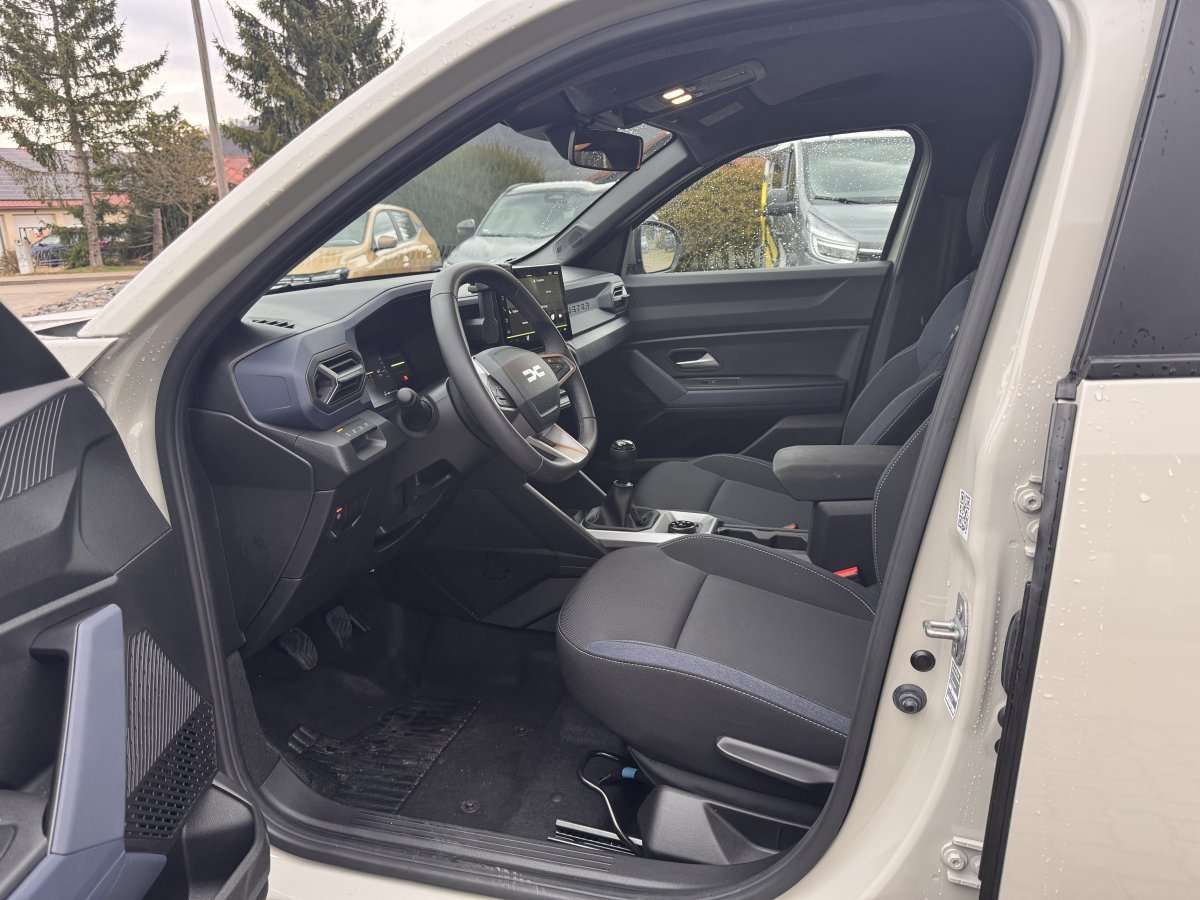 Fahrzeugbild eines Dacia Duster