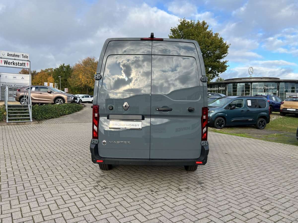 Fahrzeugbild eines Renault Master