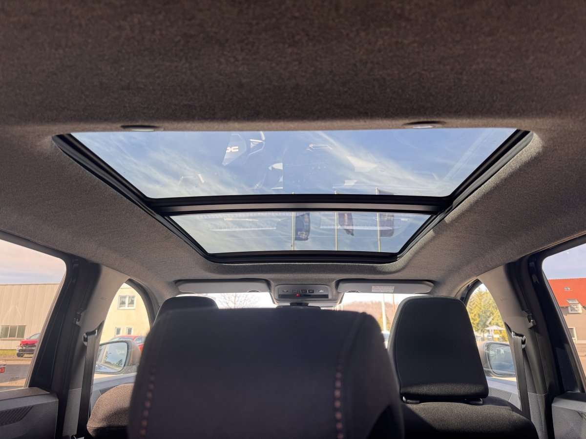 Fahrzeugbild eines Dacia Bigster