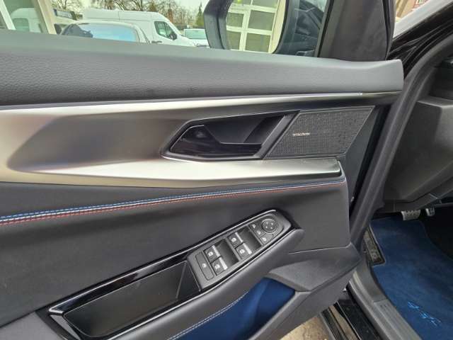 Fahrzeugbild eines Renault Rafale