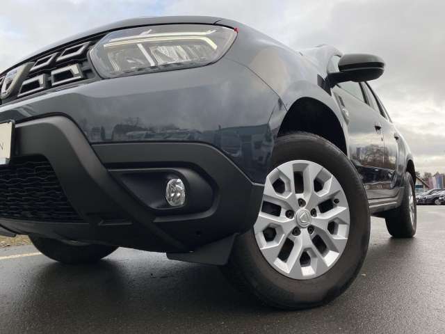 Fahrzeugbild eines Dacia Duster