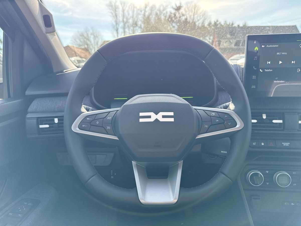Fahrzeugbild eines Dacia Jogger
