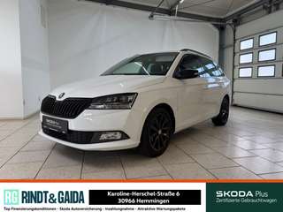 Schräge Frontansicht auf einen Skoda Fabia , freigestellt