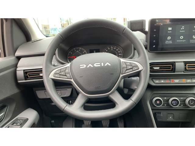 Fahrzeugbild eines Dacia Sandero