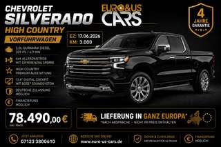 Schräge Frontansicht auf einen Chevrolet Silverado , freigestellt