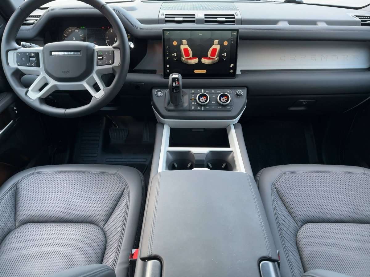 Fahrzeugbild eines Land Rover Defender