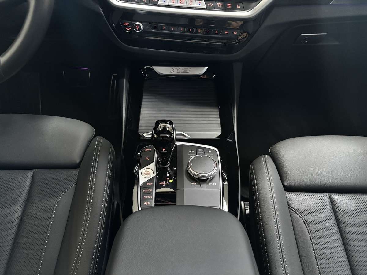 Fahrzeugbild eines BMW X3