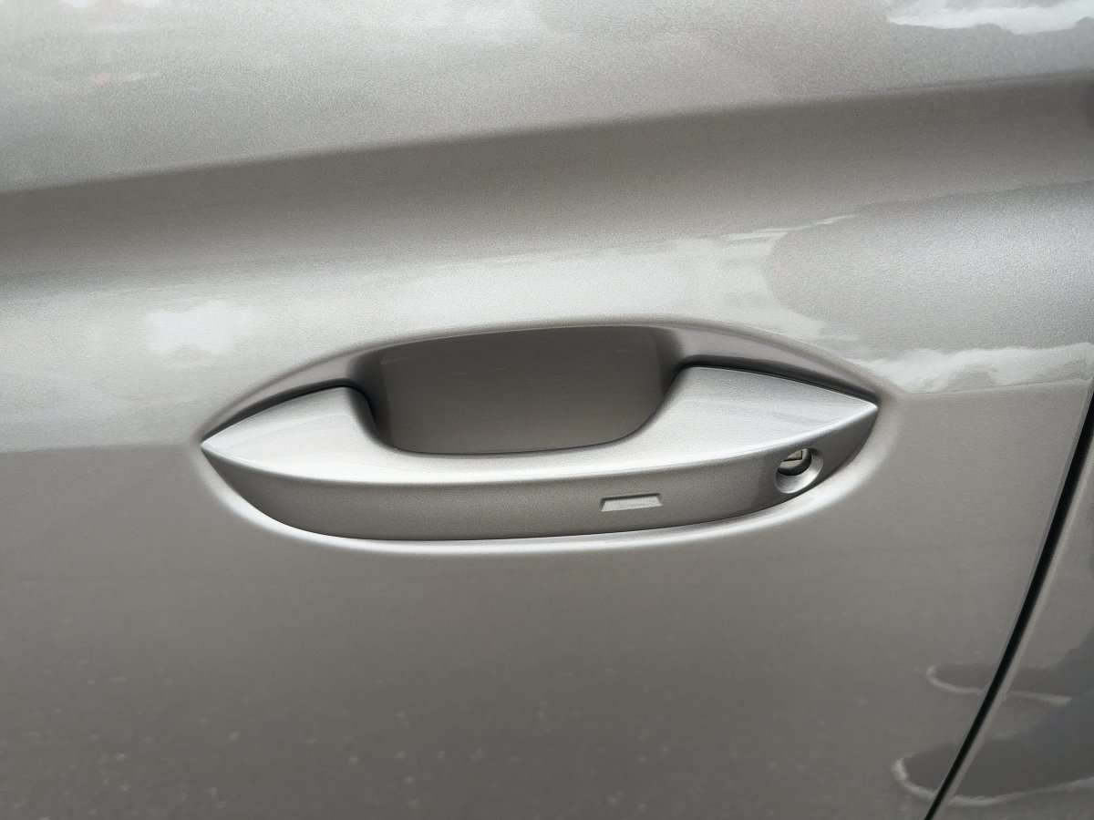 Fahrzeugbild eines Ford Tourneo Connect