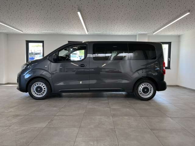 Fahrzeugbild eines Opel Vivaro