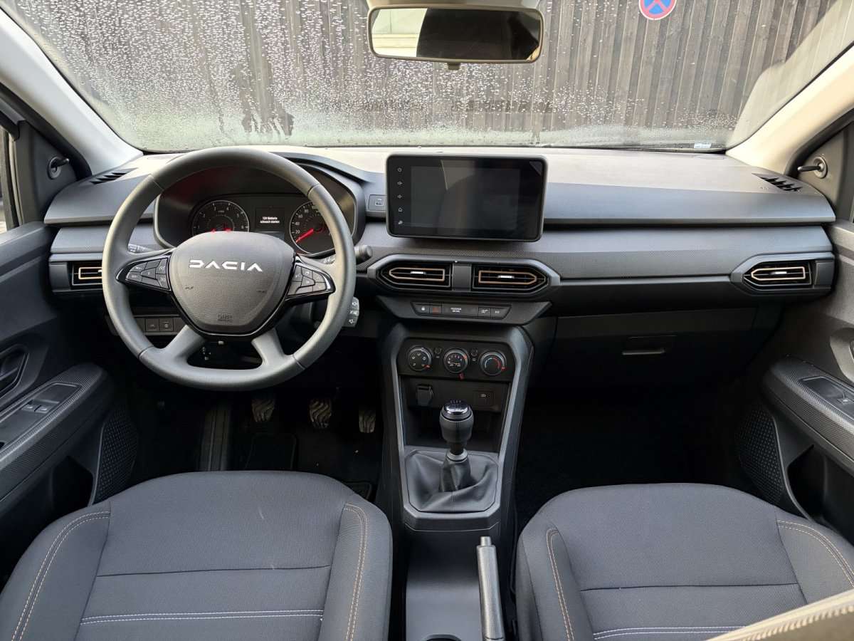 Fahrzeugbild eines Dacia Sandero