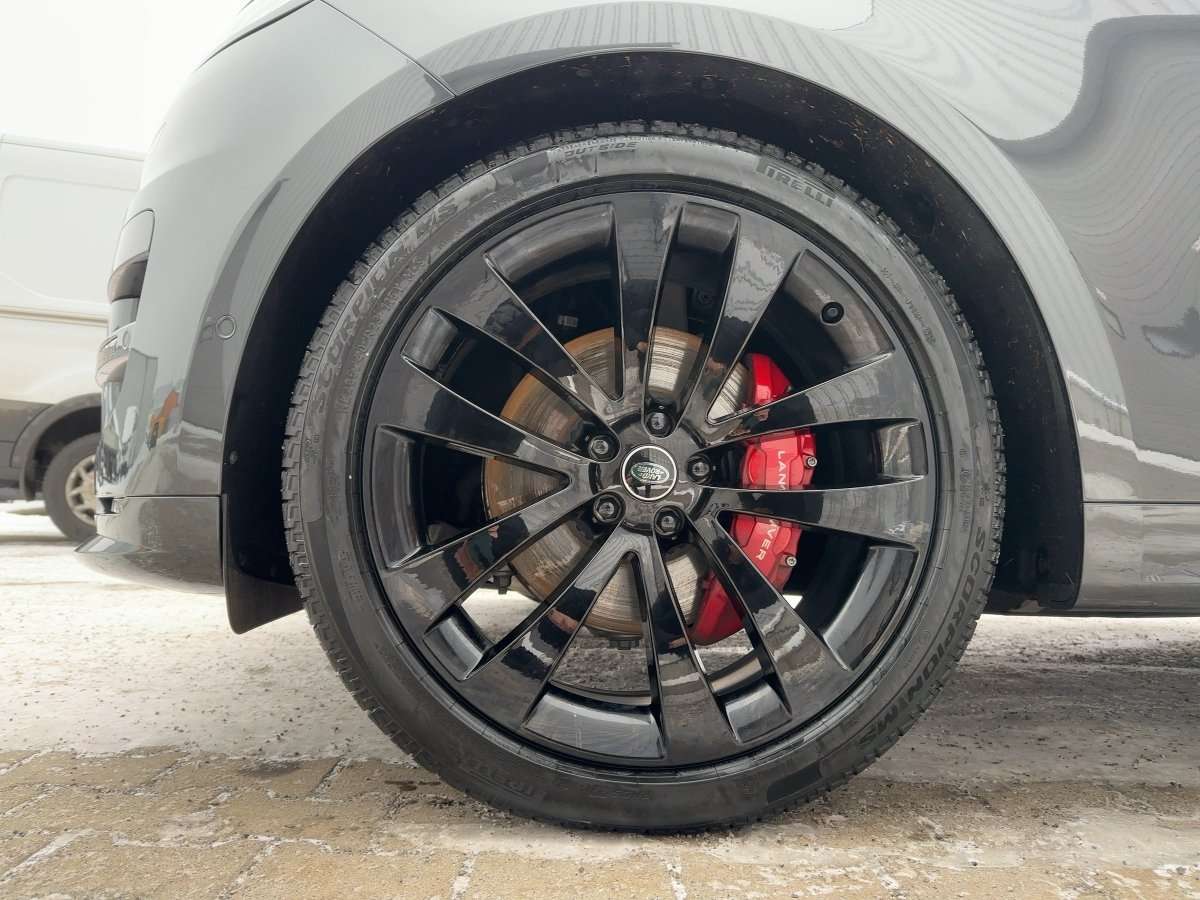 Fahrzeugbild eines Land Rover Range Rover Sport
