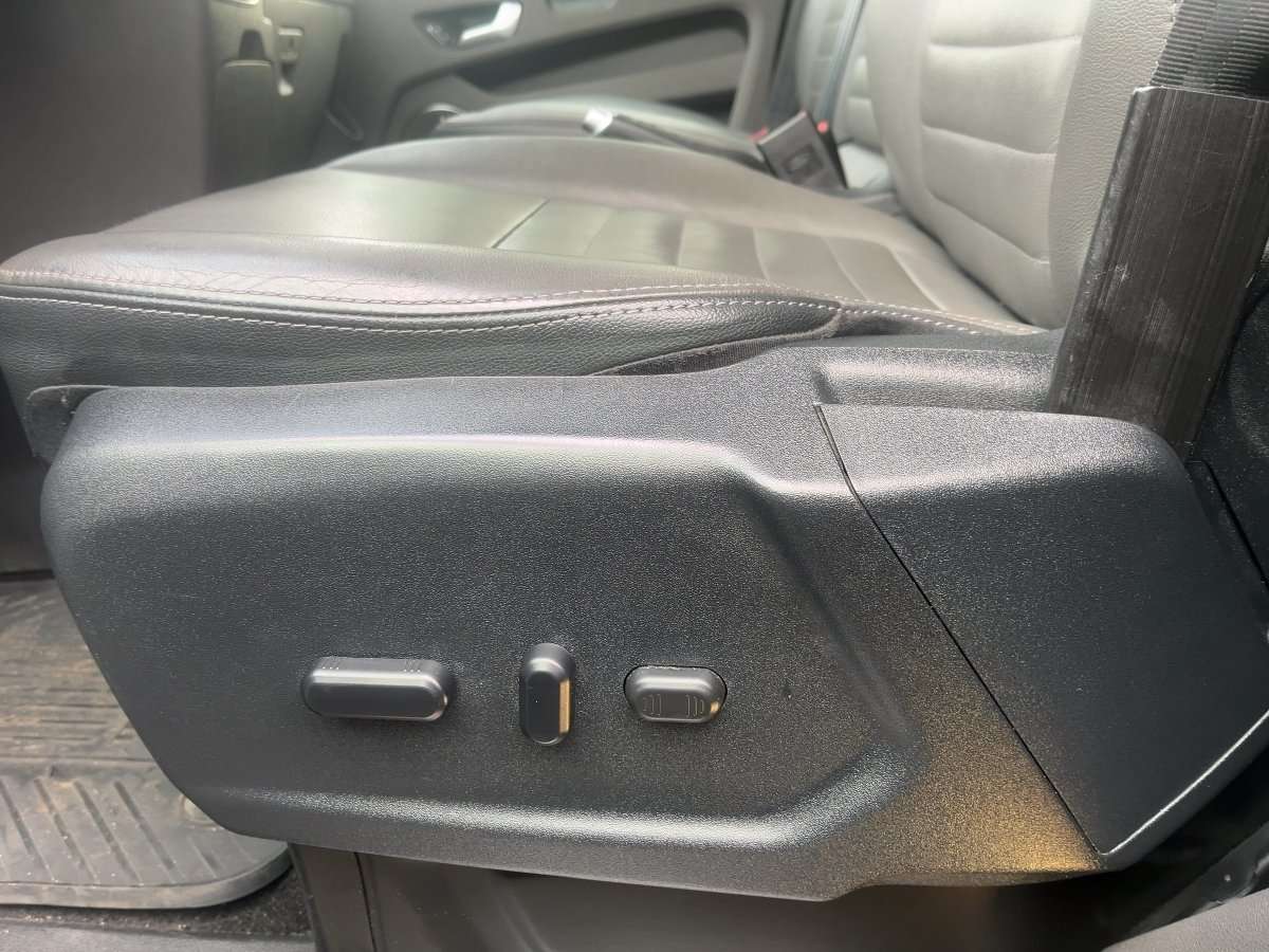 Fahrzeugbild eines Ford Tourneo Custom