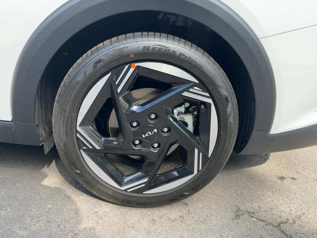 Fahrzeugbild eines Kia K4