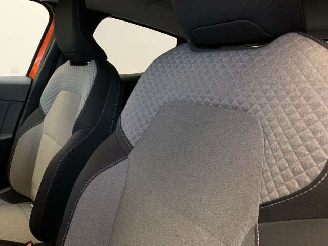 Fahrzeugbild eines Renault Clio