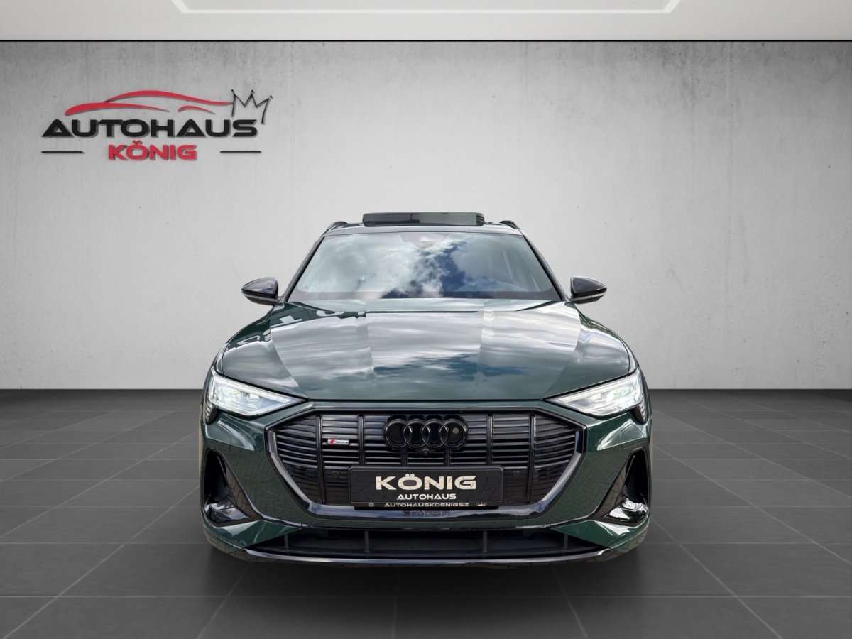 Fahrzeugbild eines Audi e-tron