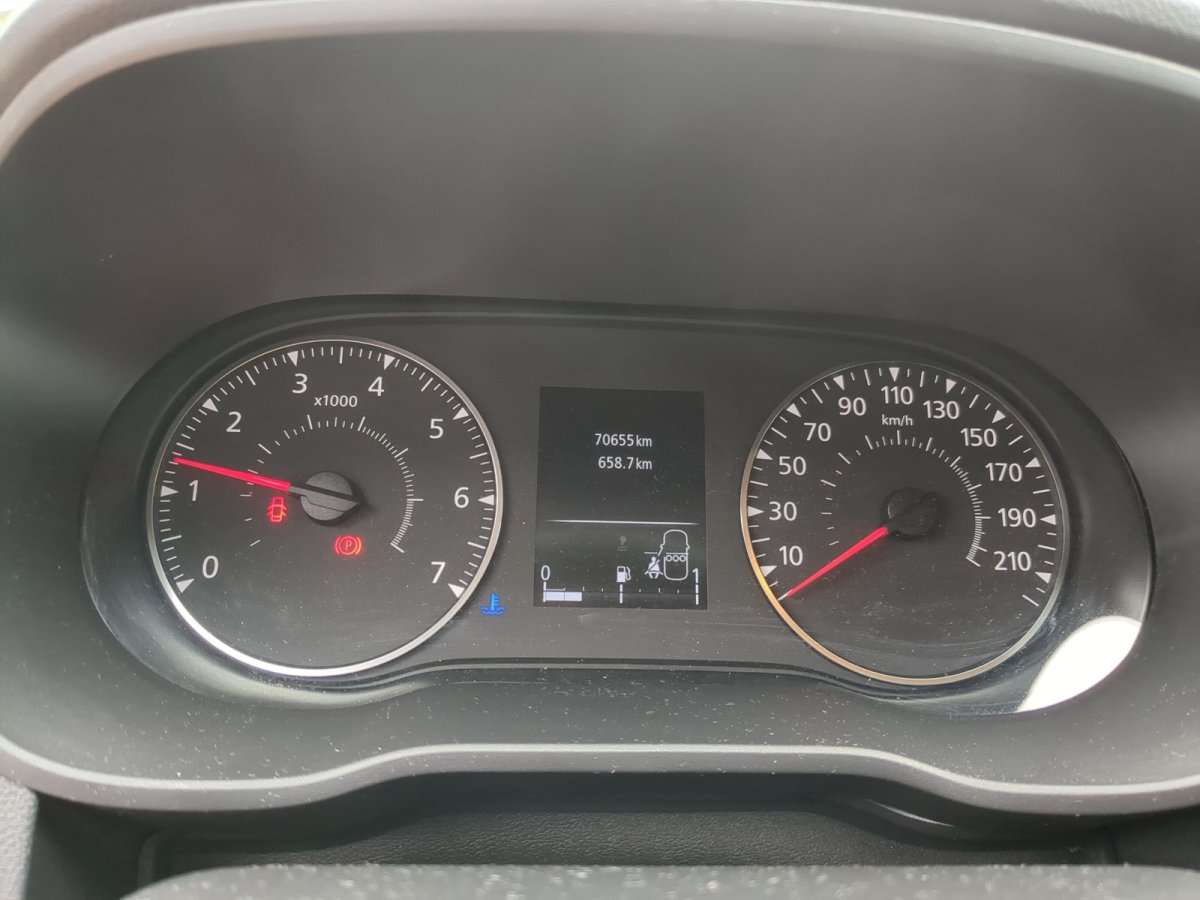Fahrzeugbild eines Dacia Duster