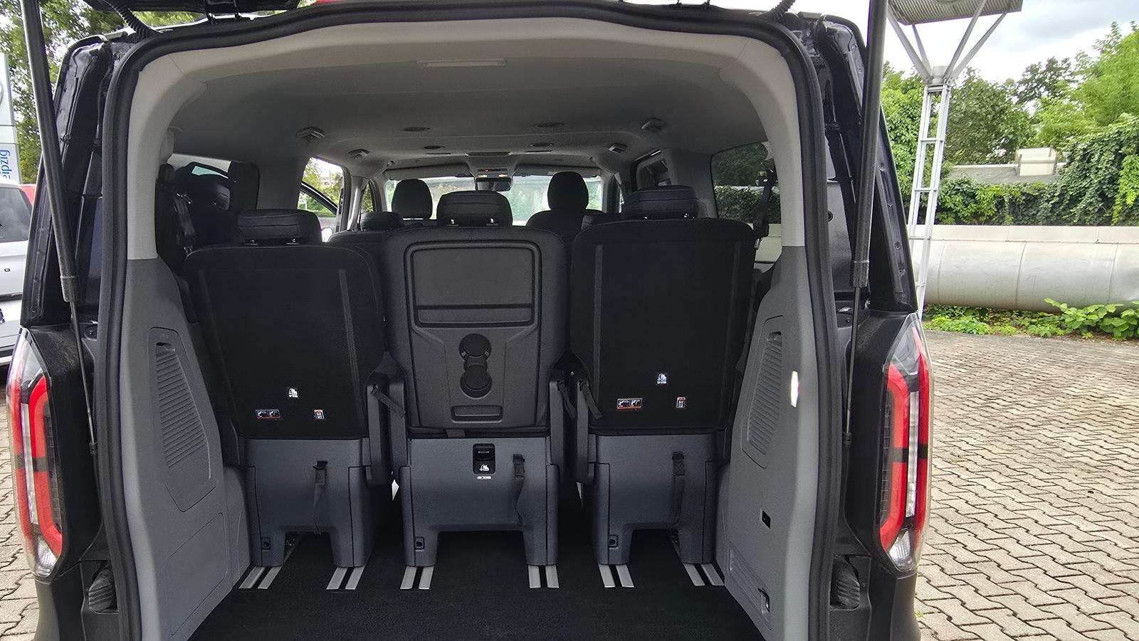 Fahrzeugbild eines Ford Tourneo Custom