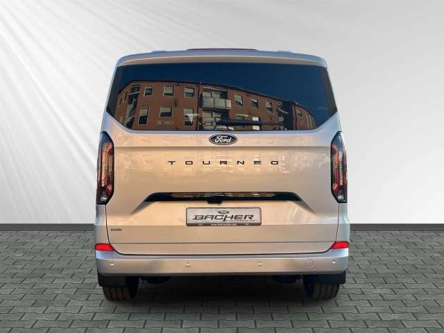 Fahrzeugbild eines Ford Tourneo Custom
