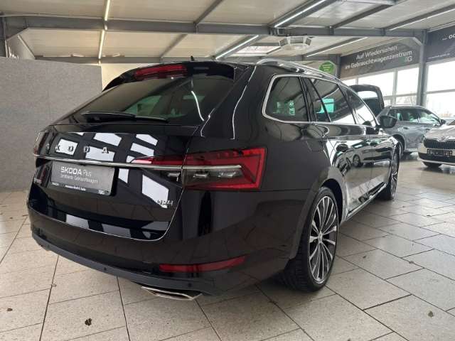 Fahrzeugbild eines Skoda Superb