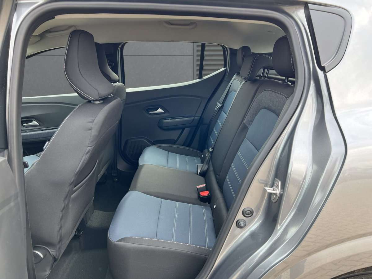 Fahrzeugbild eines Dacia Sandero