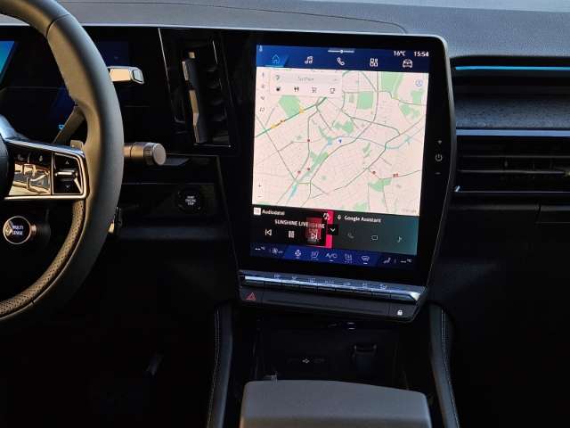 Fahrzeugbild eines Renault Rafale