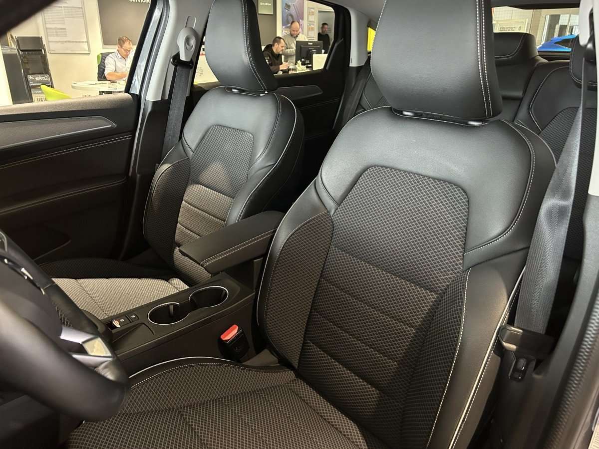 Fahrzeugbild eines Renault Arkana