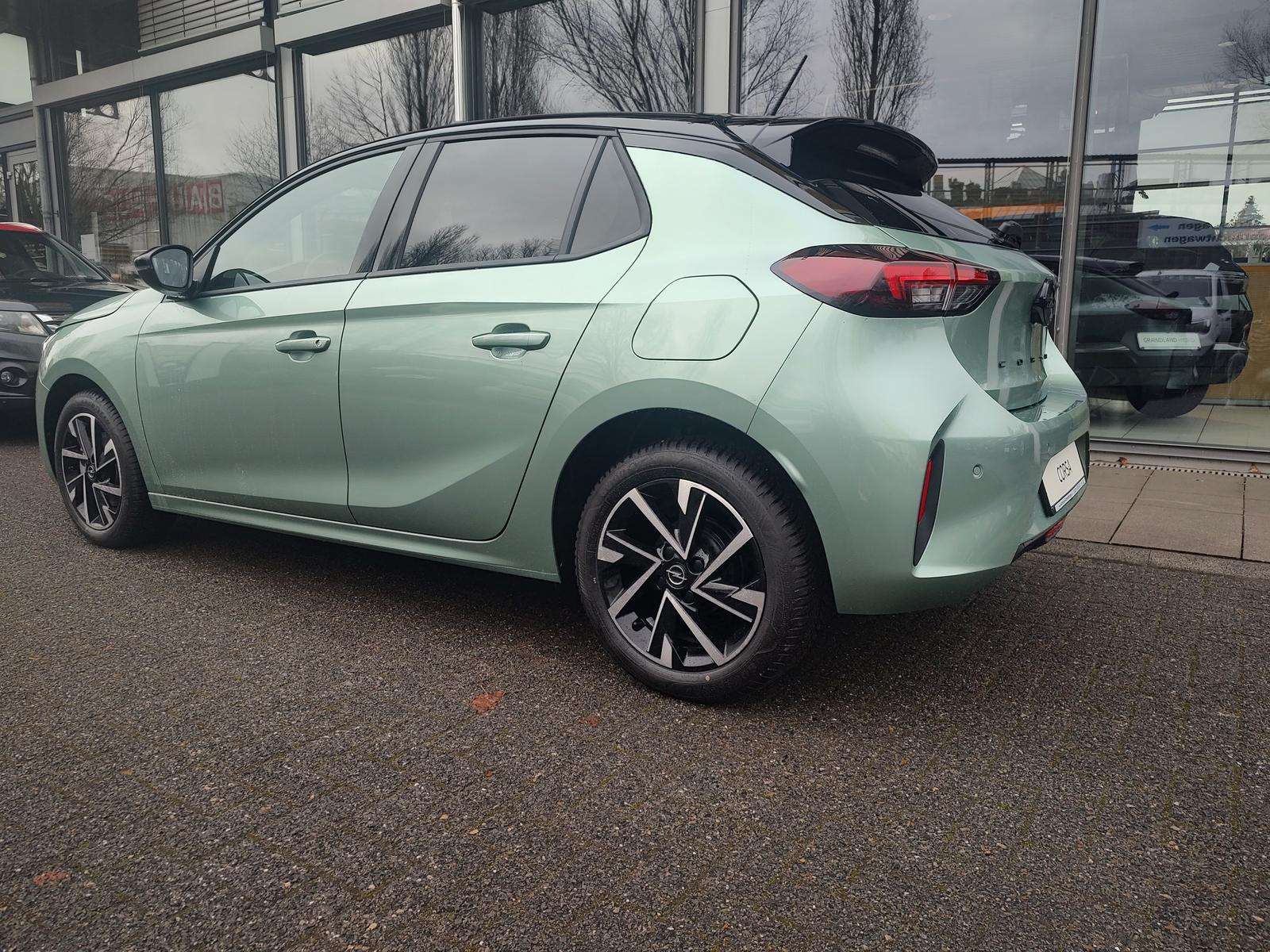 Fahrzeugbild eines Opel Corsa