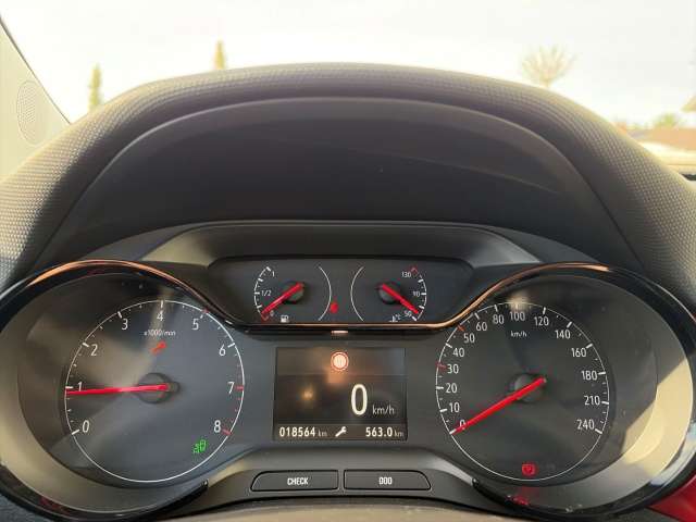 Fahrzeugbild eines Opel Crossland X