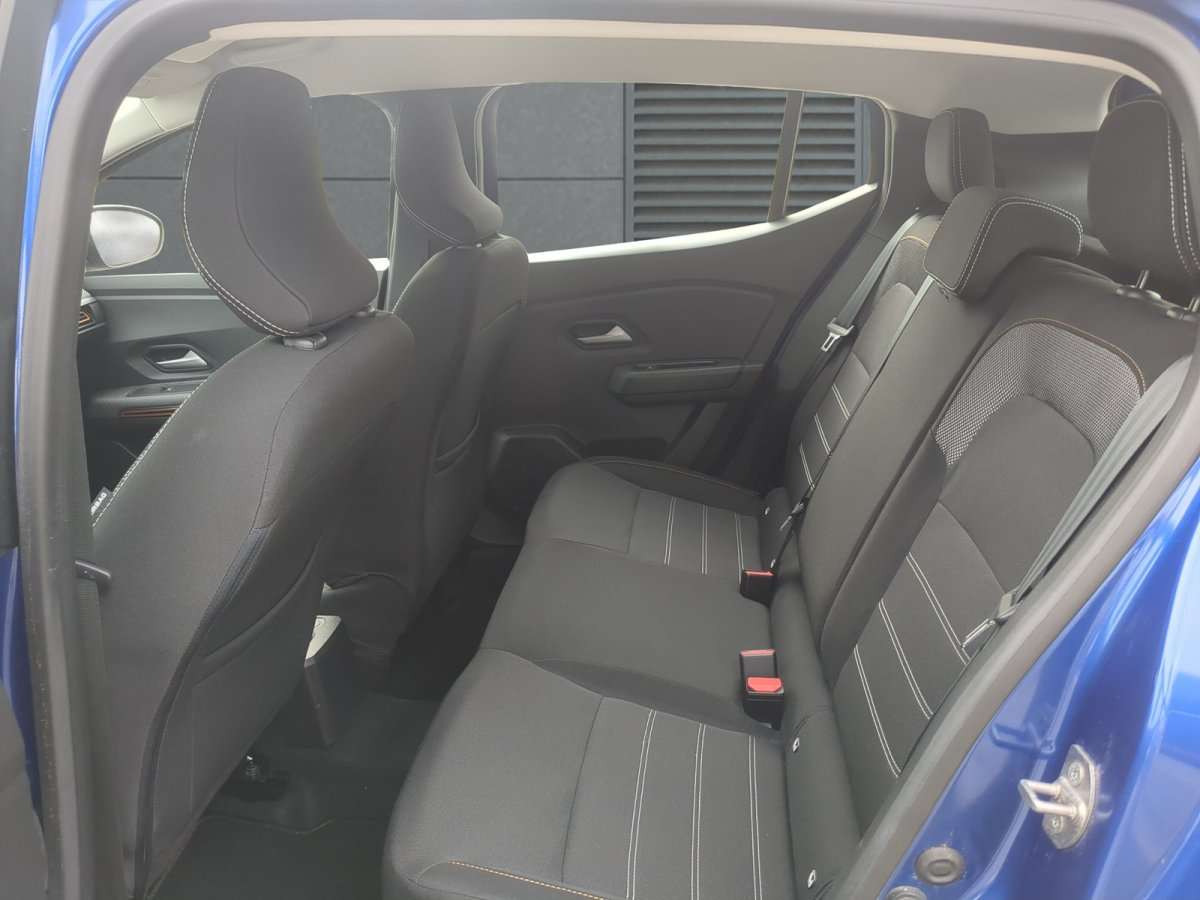 Fahrzeugbild eines Dacia Sandero