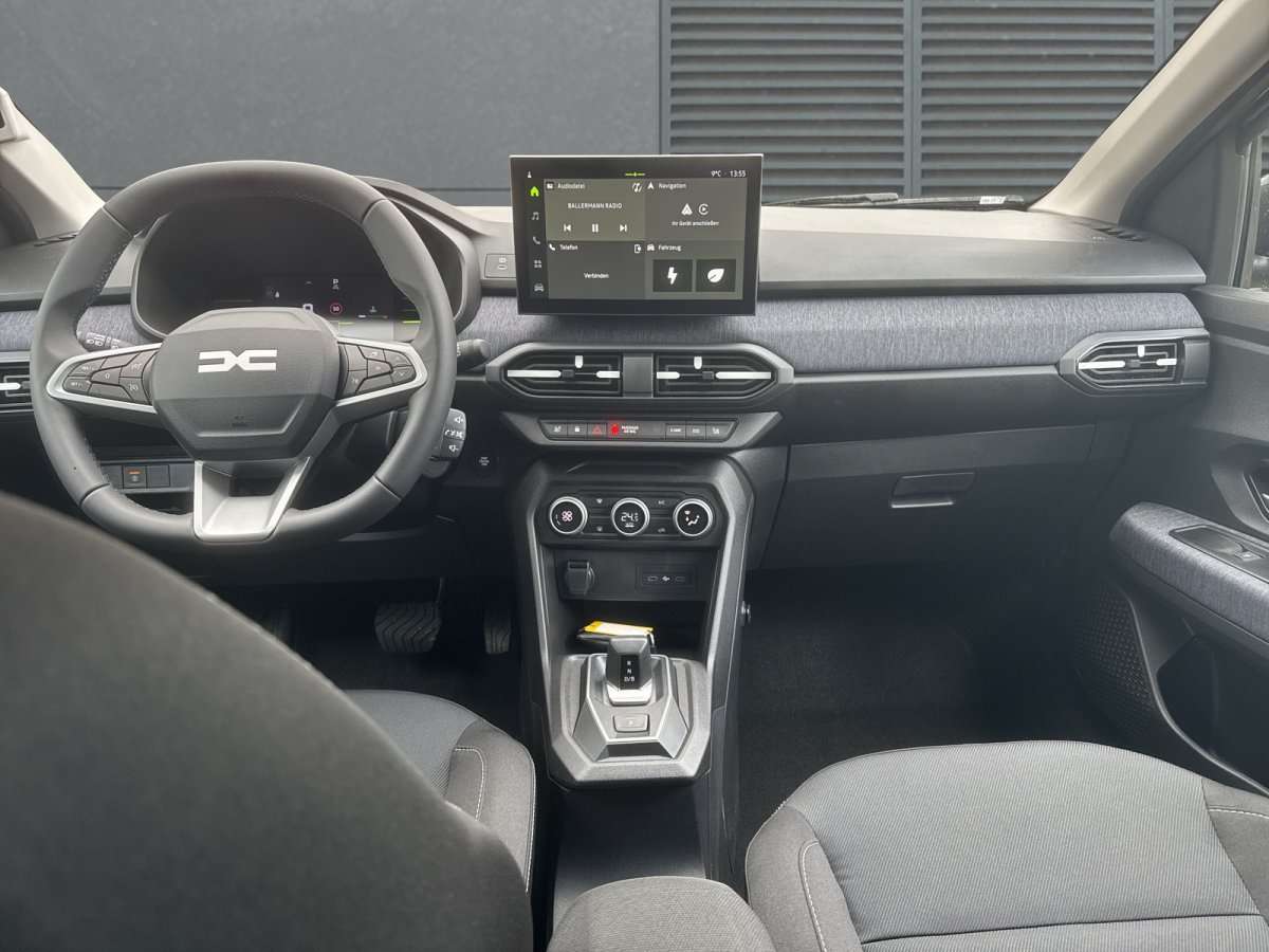 Fahrzeugbild eines Dacia Jogger