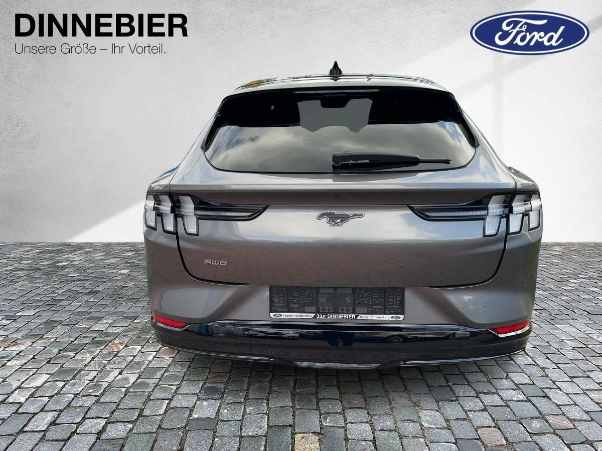 Fahrzeugbild eines Ford Mustang Mach-E