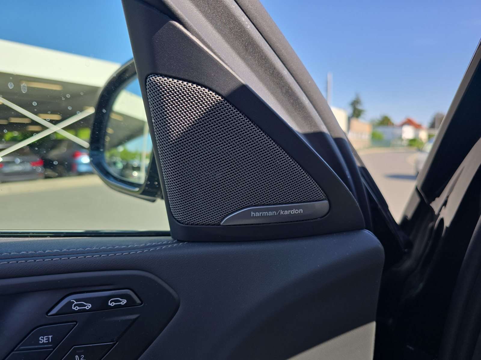 Fahrzeugbild eines BMW X6