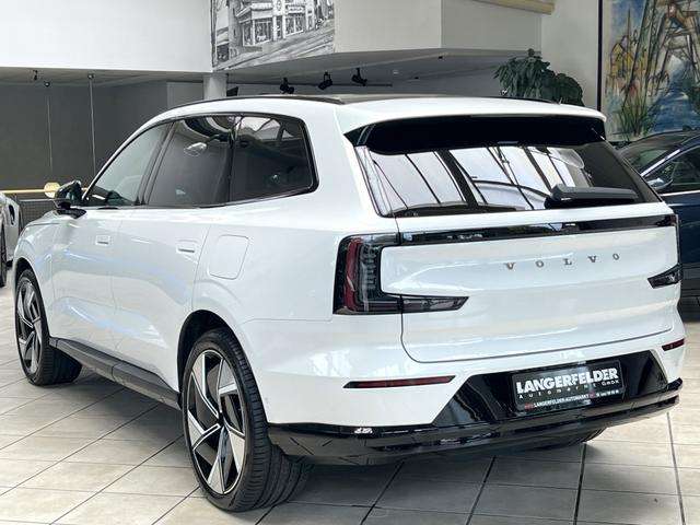 Fahrzeugbild eines Volvo EX90