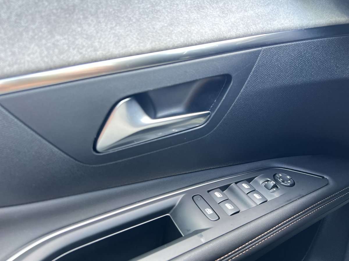 Fahrzeugbild eines Peugeot 3008