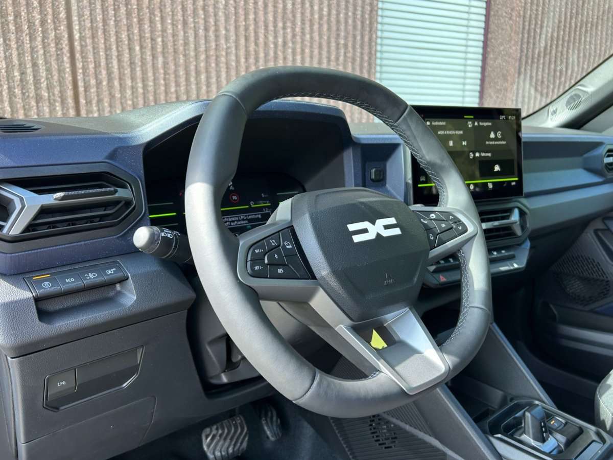 Fahrzeugbild eines Dacia Duster