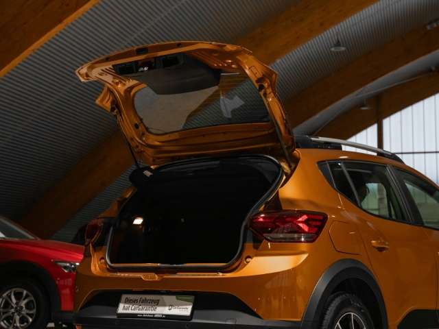 Fahrzeugbild eines Dacia Sandero