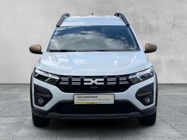 Fahrzeugbild eines Dacia Jogger