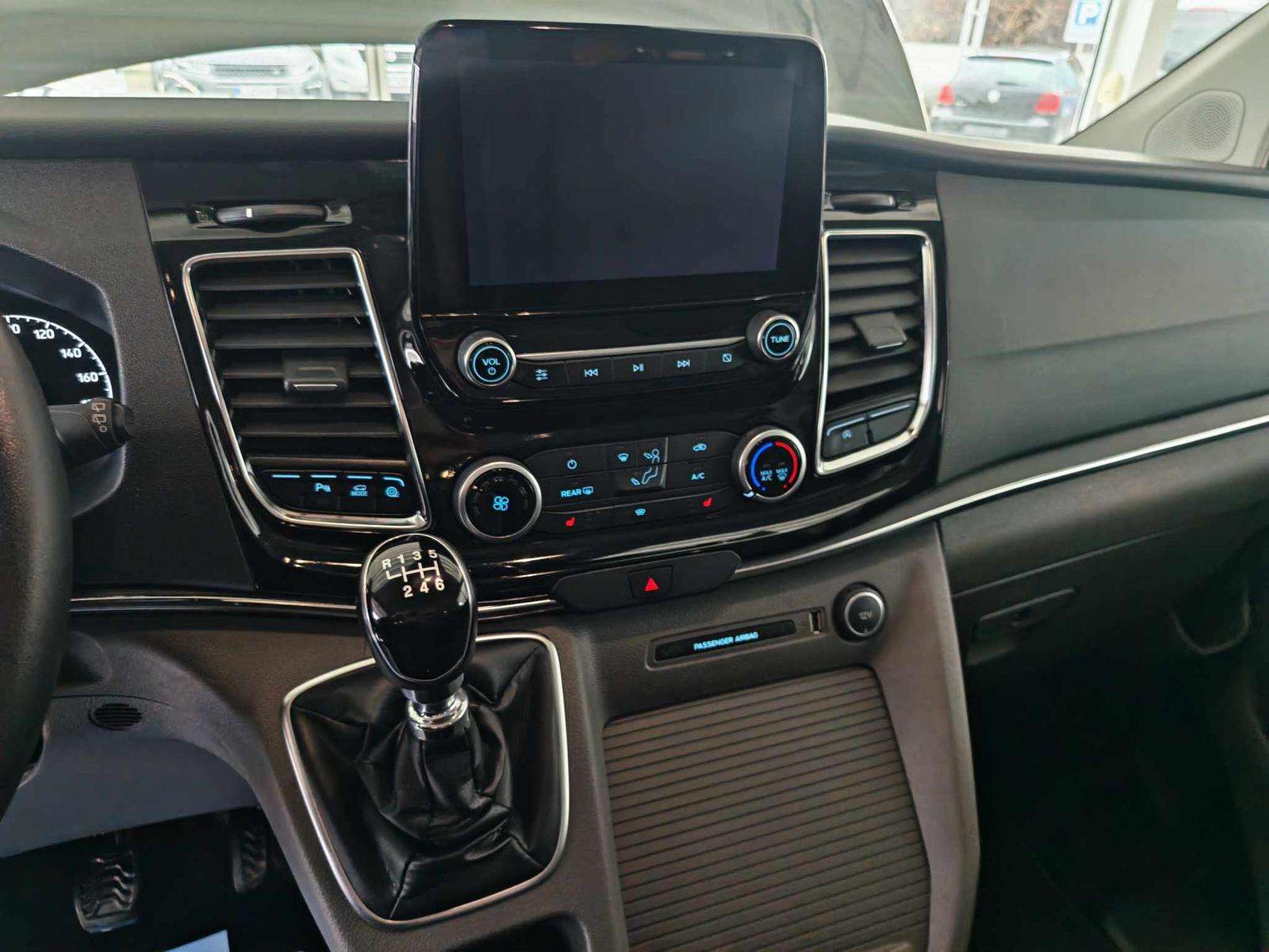 Fahrzeugbild eines Ford Tourneo Custom