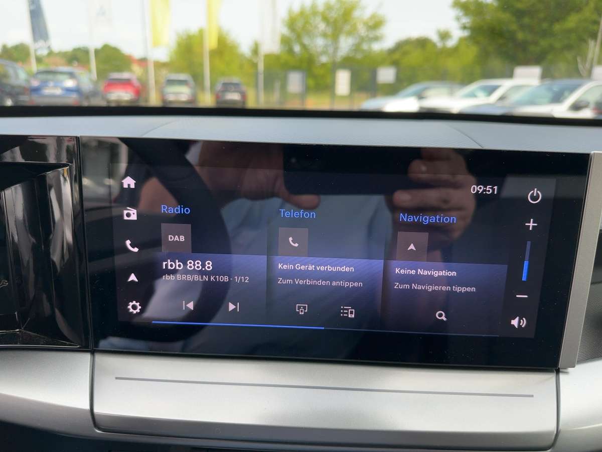 Fahrzeugbild eines Opel Frontera