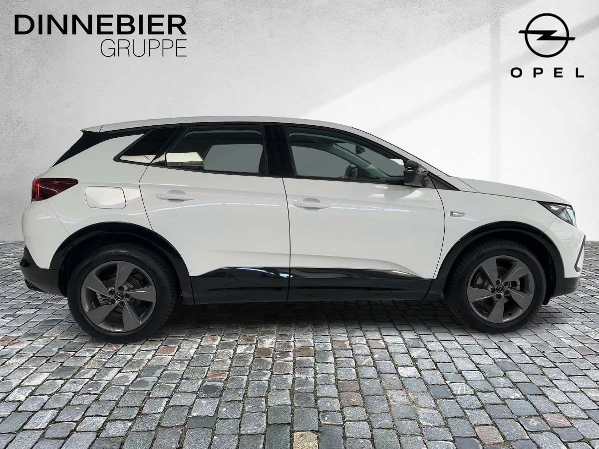Fahrzeugbild eines Opel Grandland X