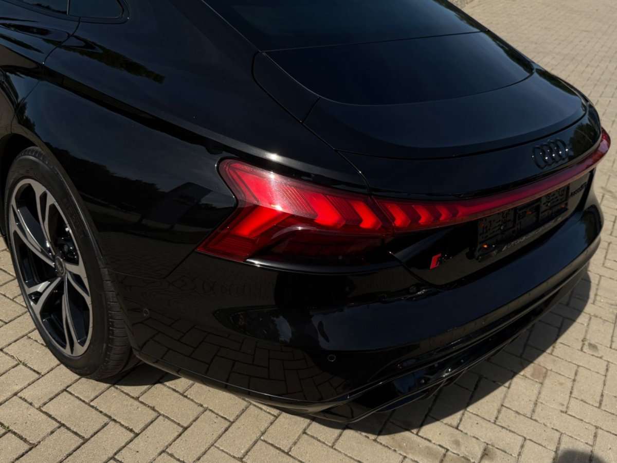 Fahrzeugbild eines Audi e-tron GT