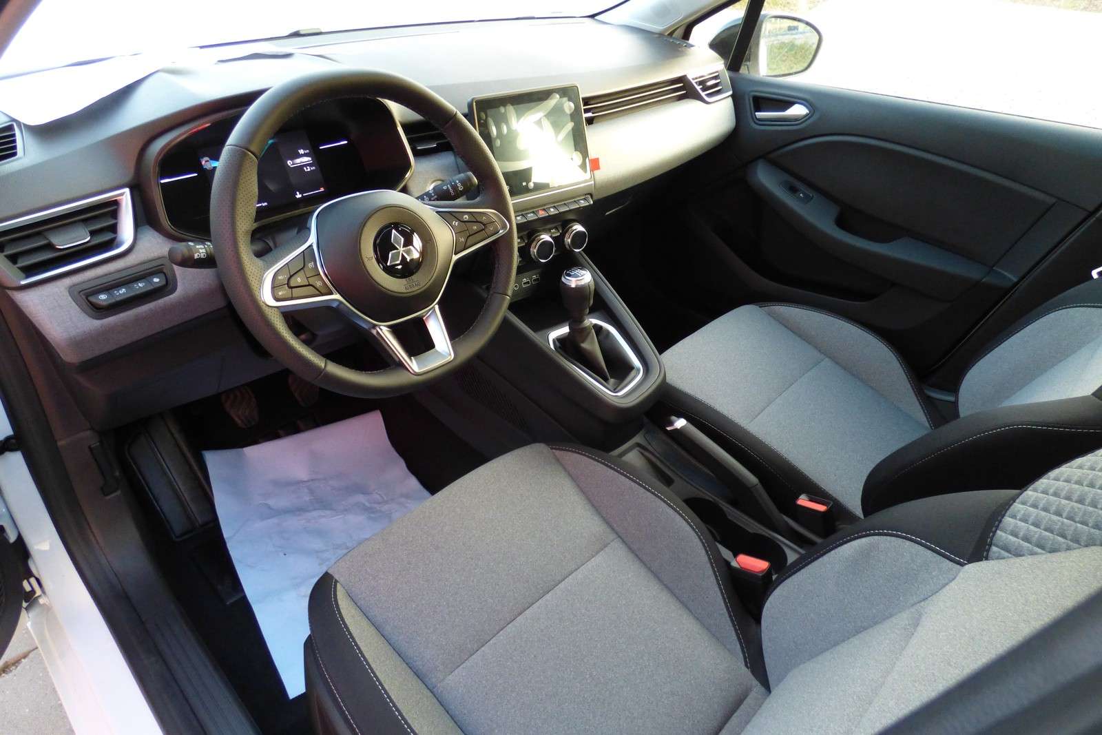 Fahrzeugbild eines Mitsubishi Colt