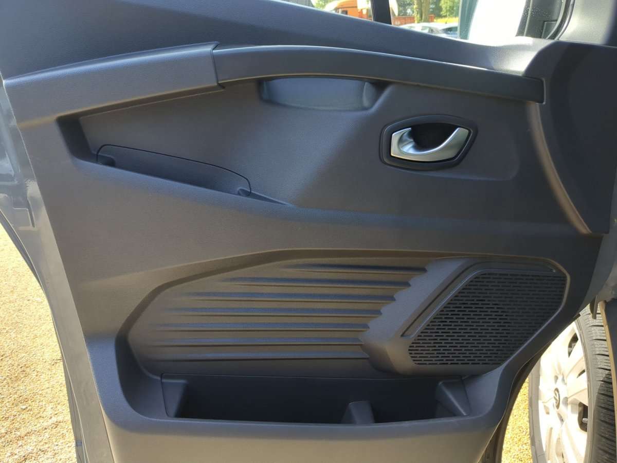 Fahrzeugbild eines Nissan Primastar