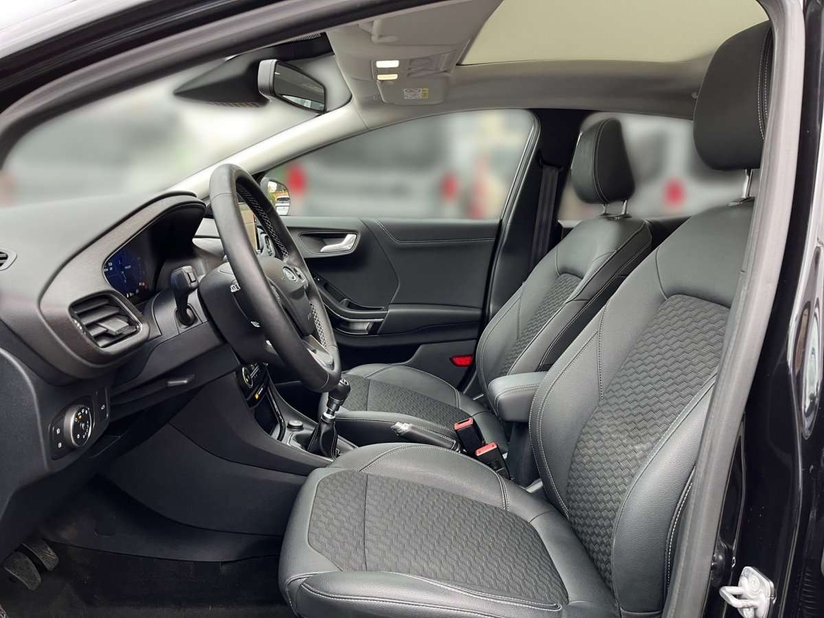 Fahrzeugbild eines Ford Puma