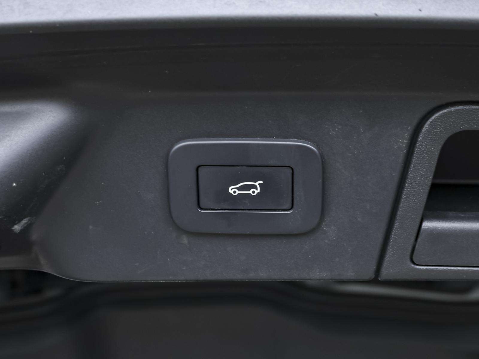 Fahrzeugbild eines Land Rover Range Rover Velar