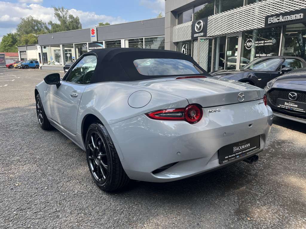 Fahrzeugbild eines Mazda MX-5