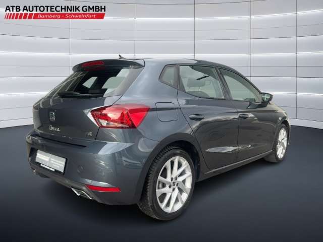Fahrzeugbild eines SEAT Ibiza