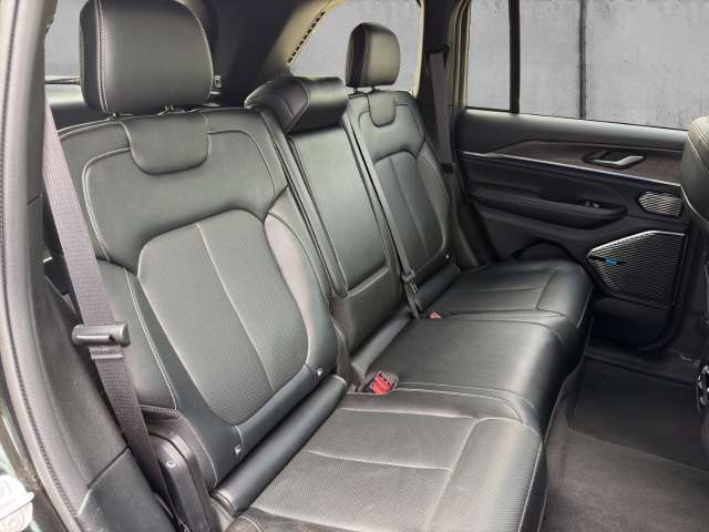 Fahrzeugbild eines Jeep Grand Cherokee